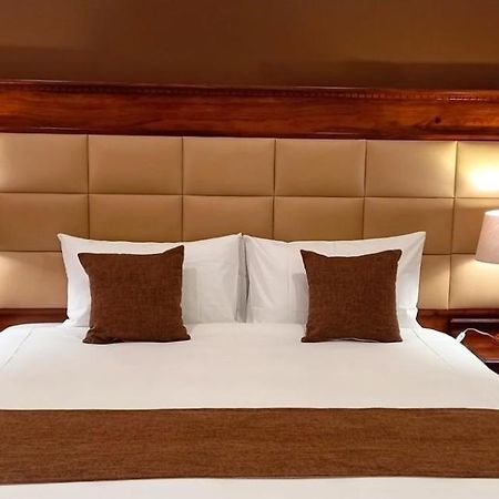 Pemabwe Guest Lodge Harare Extérieur photo